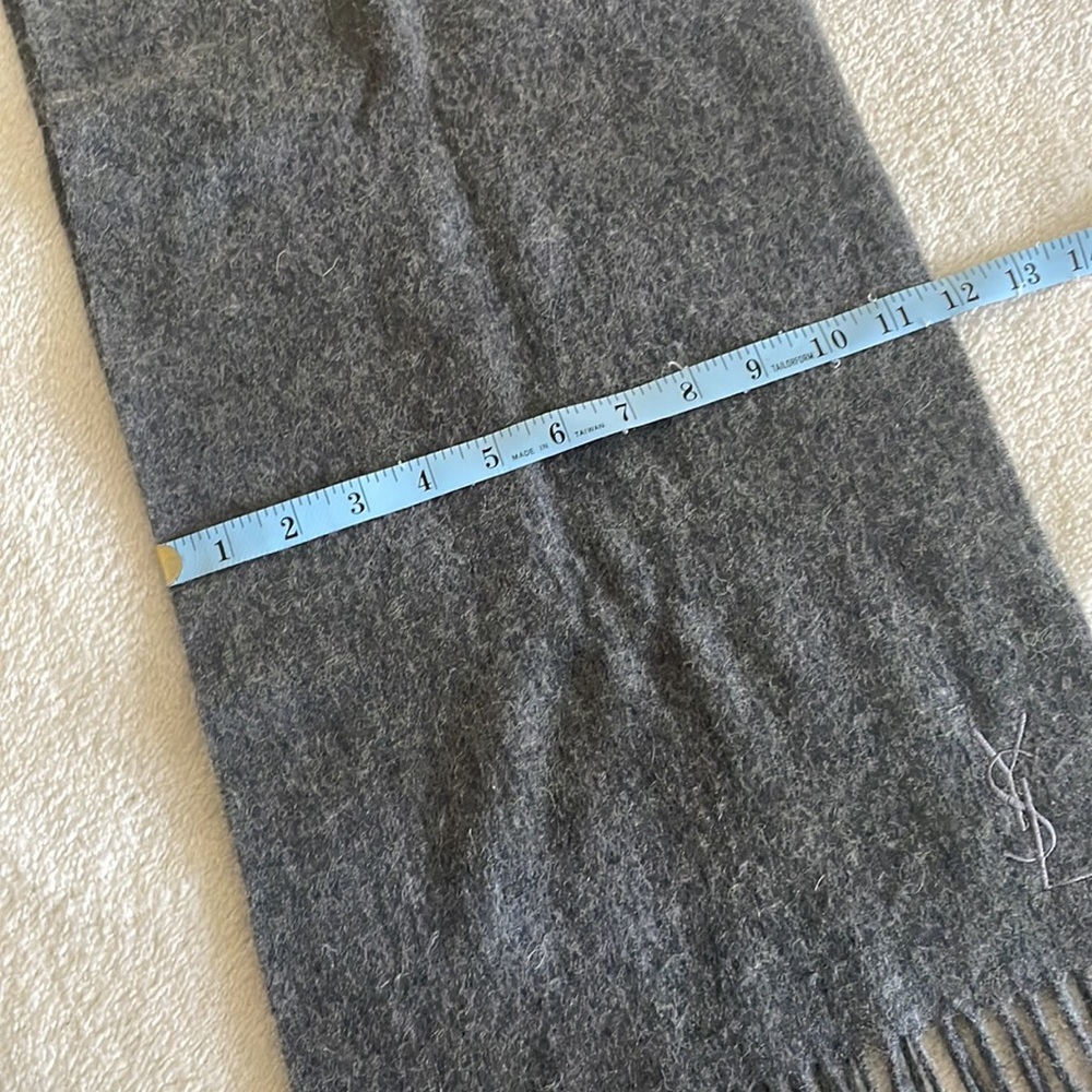 YSL 100% wool Gray scarf - Picture 7 of 11